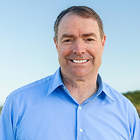 Damon Connolly headshot