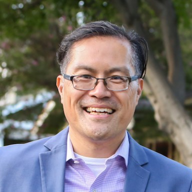Mike Fong headshot