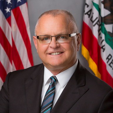 Tom Lackey headshot