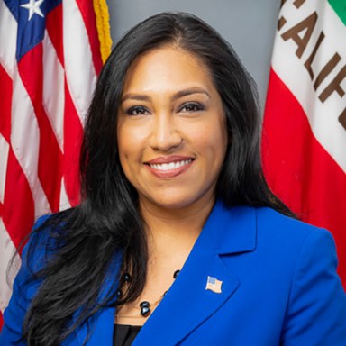 Suzette Martinez Valladares headshot